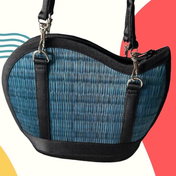 Baskets of Cambodia! Mini Kiri Wave Bag in Baby Blue - Picture 11 of 11